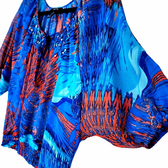 NEW! Bright Flowy Blouse - Picture 6 of 8